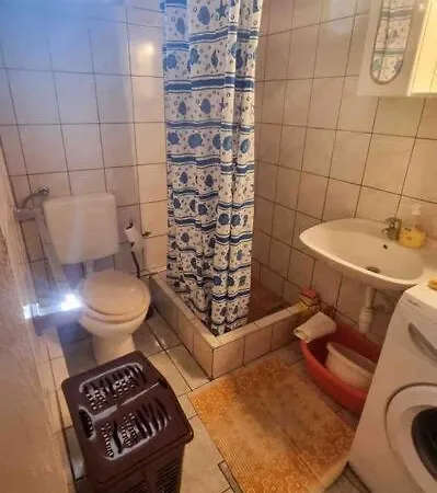 Adorable 2-person With Free Parking, Olive Garden & Open Terrace Apartment Zadar